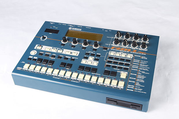 Yamaha RM1x Sequencer Remixer Synth Groove Box Drum Machine
