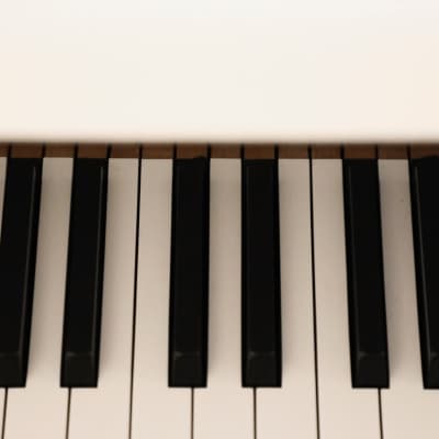 1978 Yamaha C7 Semi-Concert Grand Piano in Rare Polished White Vintage Original Professional Orchestral Concert Piano Hamamatsu Japan Factory image 17