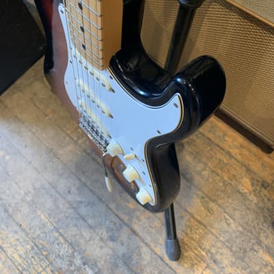ギター Fender ST xug3raohgfrb0wqjmlfb.jpg