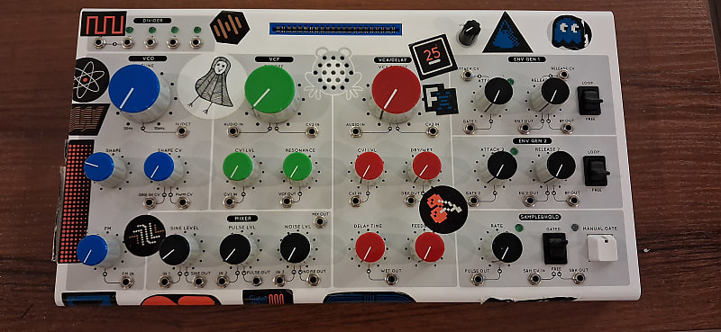 Erica Synths Bullfrog Desktop Monophonic Synthesizer 2023 - Present - White image 1