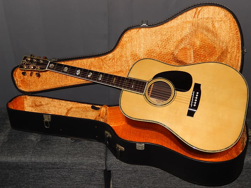 MADE IN JAPAN 1979 - MORALES M500 - VERY UNIQUE - MARTIN D45