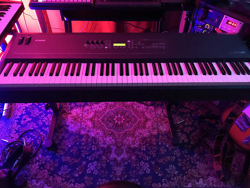 Yamaha KX8 88key Graded Hammer Action MIDI Controller Reverb
