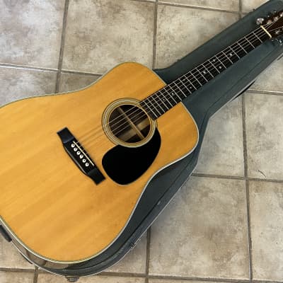 1978 CF Martin D-28 Dreadnought rosewood with case image 3