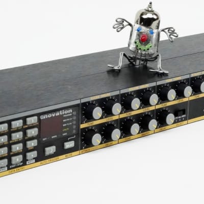 Novation Drum Station Synthesizer Rack + Sehr Gut + 1 Jahr Garantie