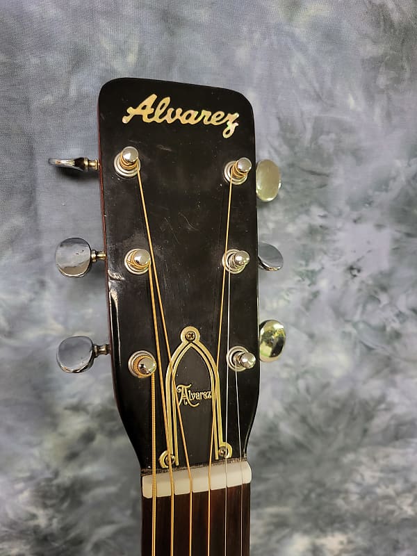 Vintage 1979 Alvarez Japan Model 5022 Dreadnought Adjustable