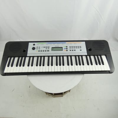 Used Yamaha YPT-255 NO PWR Keyboards 61-Key