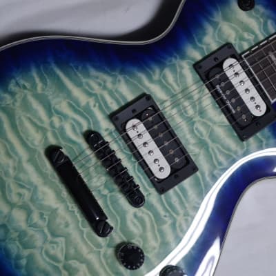 Dean Thoroughbred Select Quilt Top electric guitar Ocean Burst - Trans Blue w/ Case image 5