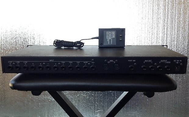 Yamaha TMX 1993 Drum Trigger Rack Module Electronic Midi Machine