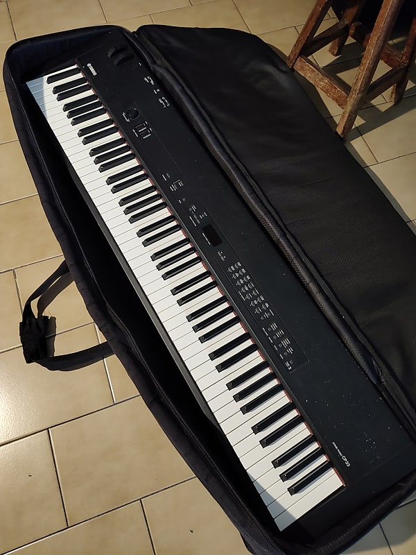 Yamaha CP 33 2006 Black | Reverb Brazil