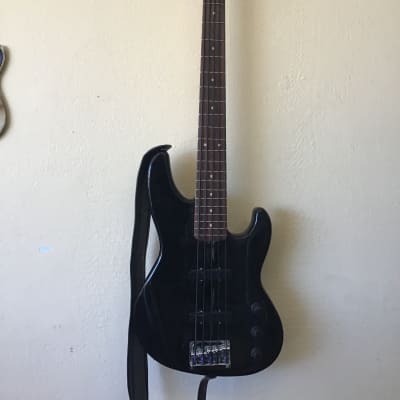 B.C. Rich Zombie NT 5 STRING Bass 2007 (?) Neck-thru Ebony Fingerboard  PADDED B.C Gig Bag | Reverb