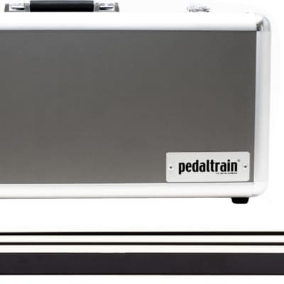 Pedaltrain Metro 24 3-Rail 24" x 8" Pedalboard with Hard Case image 1