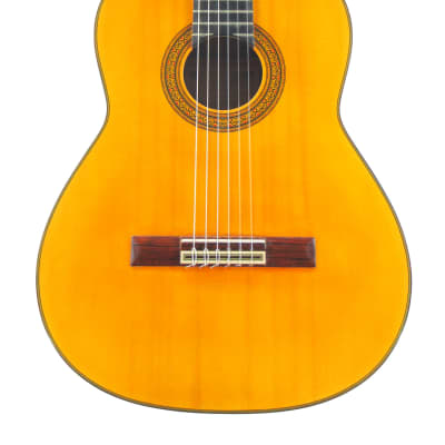 Arcangel Fernandez 1989 classical guitar - fine handmade guitar with an elegant sound full of character - check video image 2