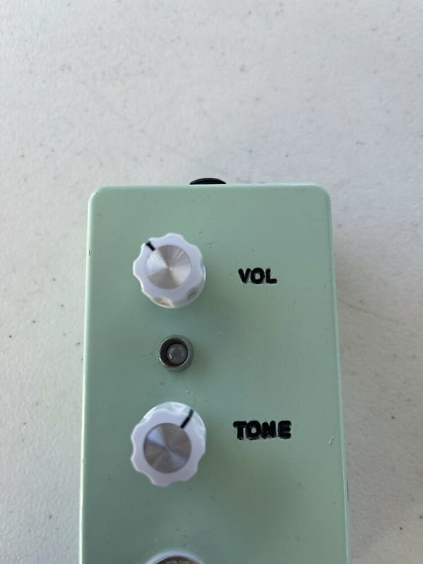 Montreal Assembly Your And You’re Fuzz Distortion MTL.ASM Guitar Effect  Pedal