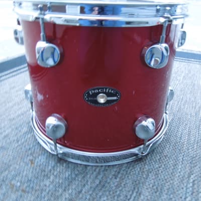 Pacific/DW 10x12 tom drum red red image 10