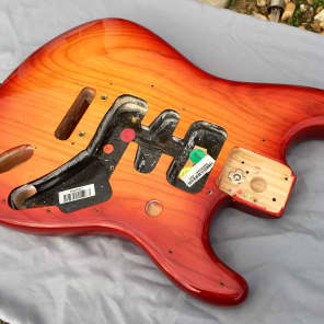 Fender American Deluxe Stratocaster Strat USA Ash BODY Cherry Sunburst image 2