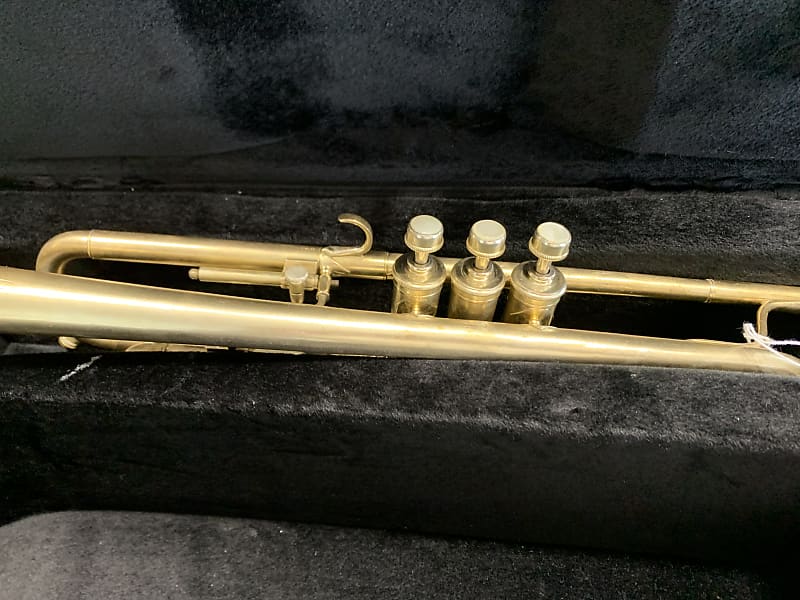 Vintage Trumpet : Frank Holton Llewellyn 1929 Gold Plated