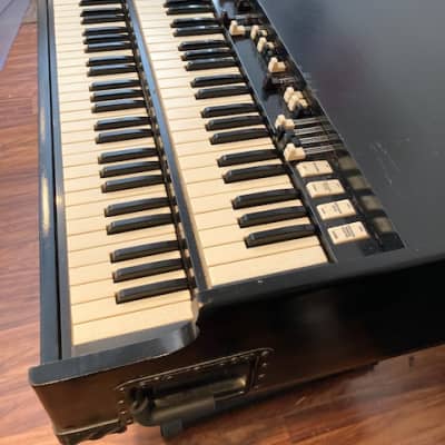 Hammond B3 Chop in Azztec Case with Custom Road Case and Stand and Pedal 2008 Black image 2