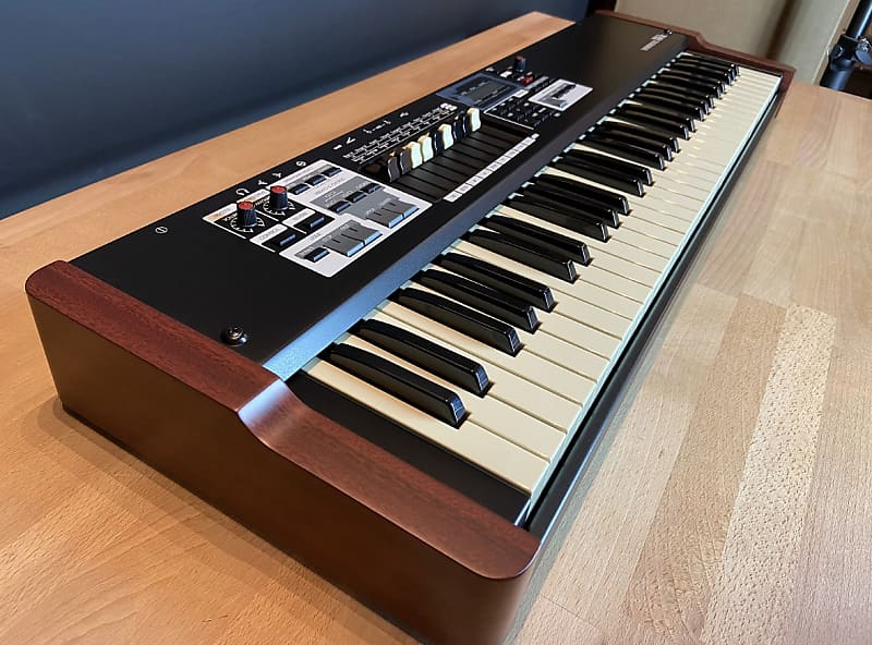 Hammond XK-1C 61-Key Portable Organ with Drawbars