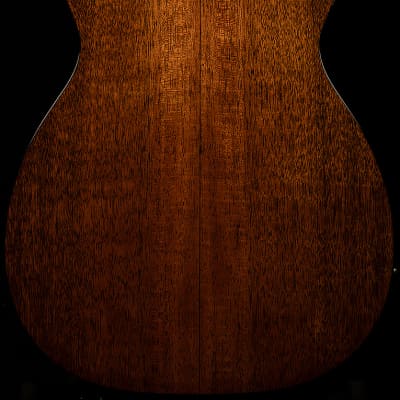 Martin Guitars Custom Shop 00-18 image 2
