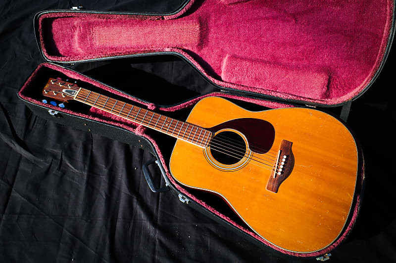 Yamaha FG-280 Red Label 1971 - 1972