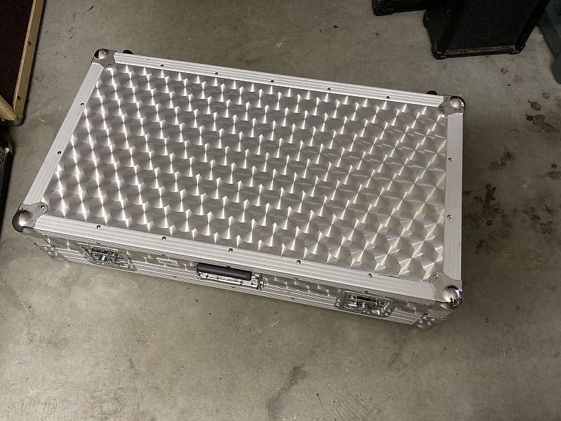 CNB pedalboard flight case limited edition “engine turned” Reverb