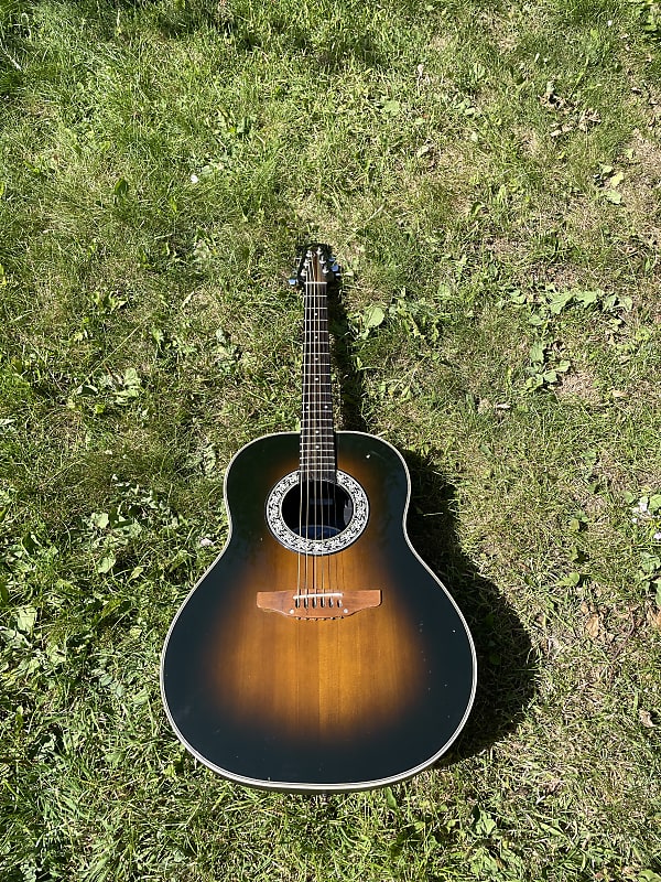Ovation / 1111 Balladeer USA製、 Pre-Owned Ovation 1111 Balladeer Guitar With Case - Banjo