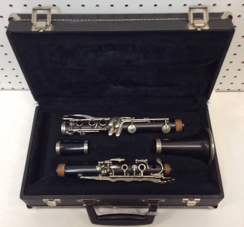 Artley Prelude 18-S Clarinet with case - F636 [preowned