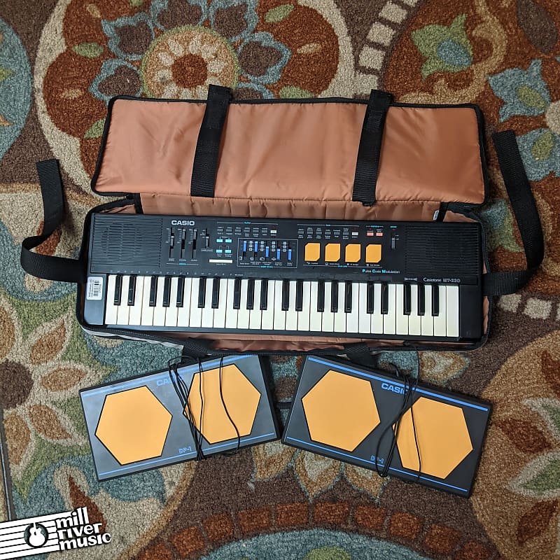 Casio MT-220 Casiotone Vintage Keyboard w/ 2 DP-1 Drum Pads