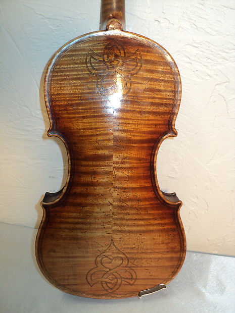 Caspar da salo deals violin