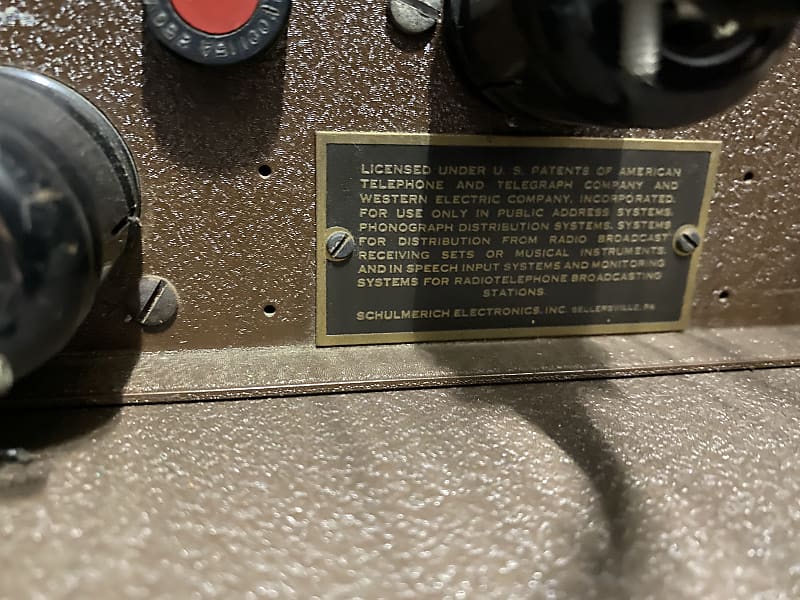 250/300 Watt 805 Tube Amplifier Pair Made under Western 250/300 Watt 805 Tube Amplifier Pair Made under Western