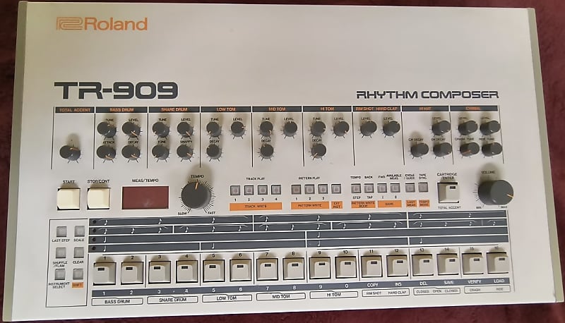 Roland TR-909 Rhythm Composer 1983 - 1985 - White image 1