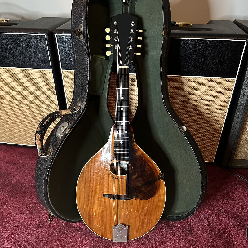 1915 Gibson Style A Mandolin with Case image 1