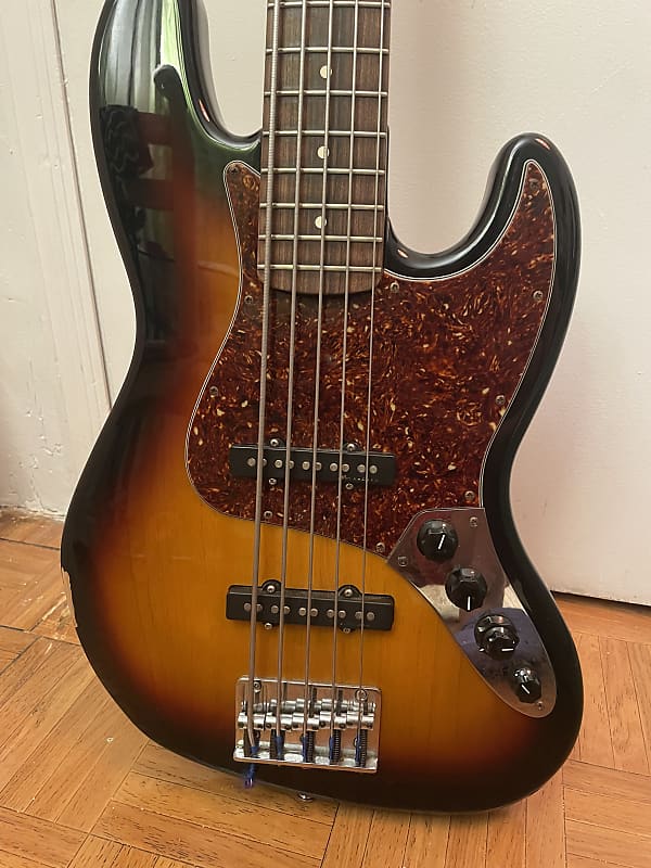 Fender Deluxe Active Jazz Bass V 1998 - 2015 - Brown Sunburst