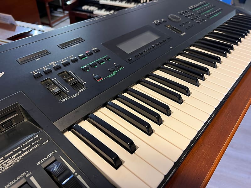 Yamaha SY77 Synthesizer | Reverb Italia