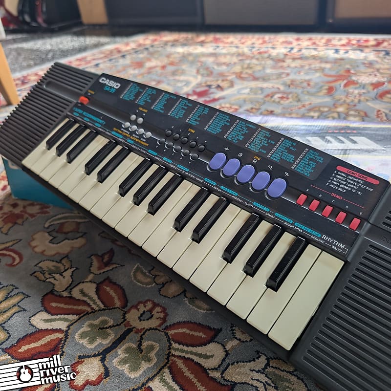 Casio SA-39 Electronic Keyboard - Used
