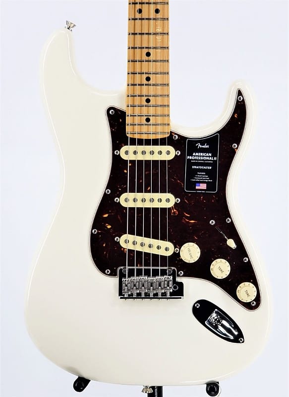 Fender American Professional II Stratocaster Olympic White Ser#US210106754 image 1
