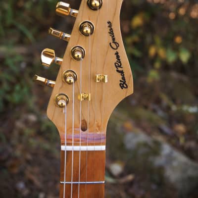 Black River Guitars - Custom HH Stratocaster 2023 - Ambrosia Curly Maple & Cherry image 3
