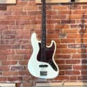 Fender J Bass crafted in japan