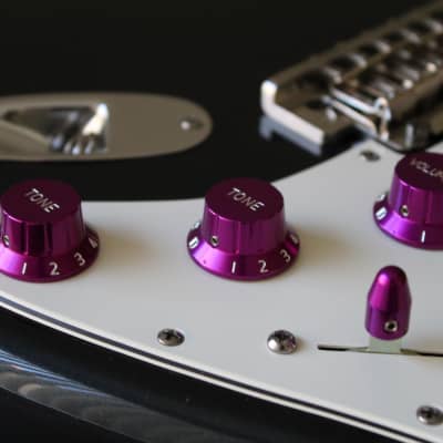 Custom strat deals knobs