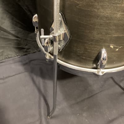 Gretsch 1970s USA - 14x16" (16" Deep) Floor Tom, Refinished image 4