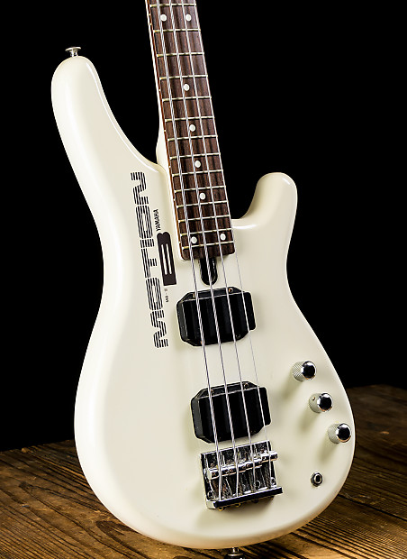 Yamaha MB-III Motion Bass White | Reverb