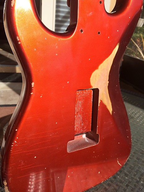 MJT ボディ　キャンディアップルレッド　アルダー Amazon | Fender Alder Stratocaster Body - Vintage Bridge