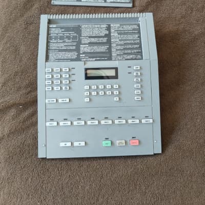 Alesis MMT-8 Multi-Track MIDI Recorder Sampler/Sequencer 1987 - 1992 - Grey