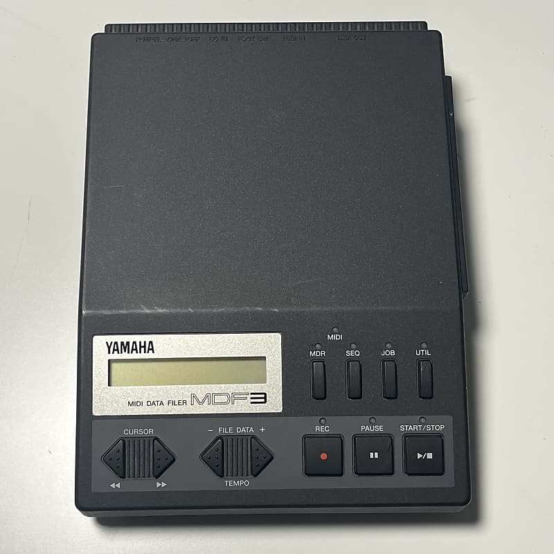 【予約販売品】 Yamaha MDF3 Midi Data Filer/Player with extras 1990s - Black DTM・DAW