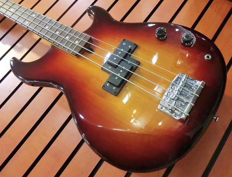 YAMAHA Broad Bass VI | Reverb
