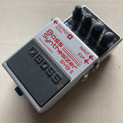 ベース BOSS Bass Synthesizer SYB-5 Boss SYB-5 Bass Synthesizer Pedalalamomusiccenter.myshopify