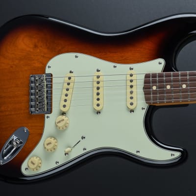 Fender Robert Cray Stratocaster - 3 Color Sunburst image 1