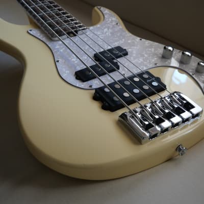 ベース Harley Benton Enhanced MP-5EB Creme Enhanced MP-5EB Crème - Harley Benton