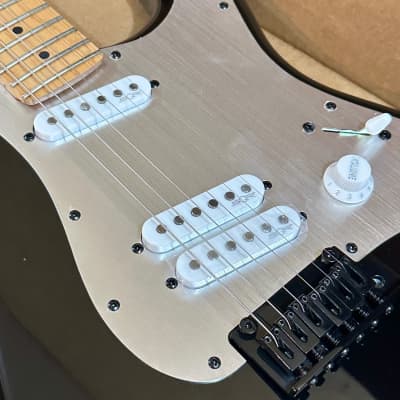 Fender Squier Contemporary Stratocaster Special Electric Guitar - Black image 6