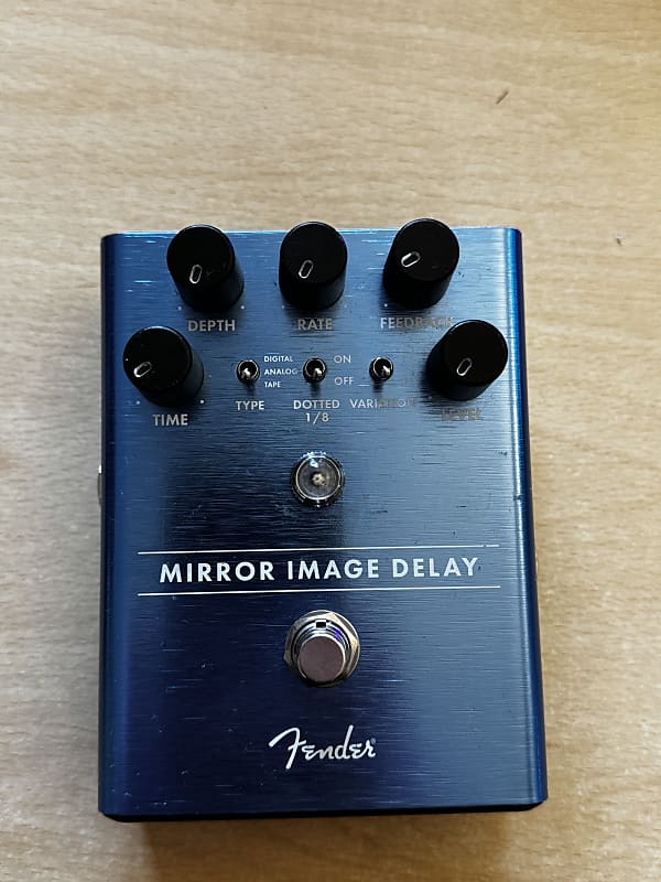 Fender Mirror Image Delay